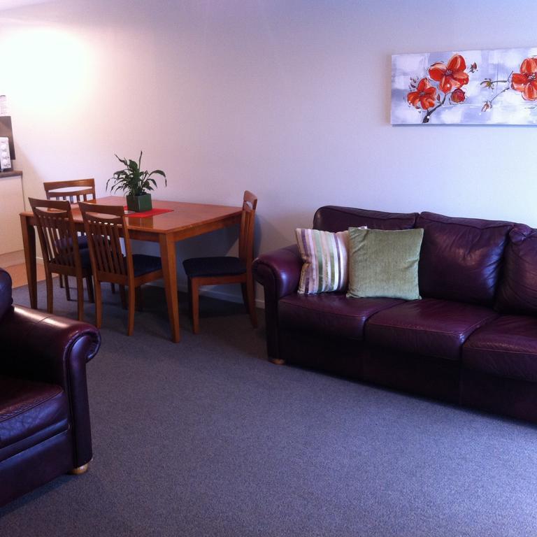 Darfield Motel Room photo